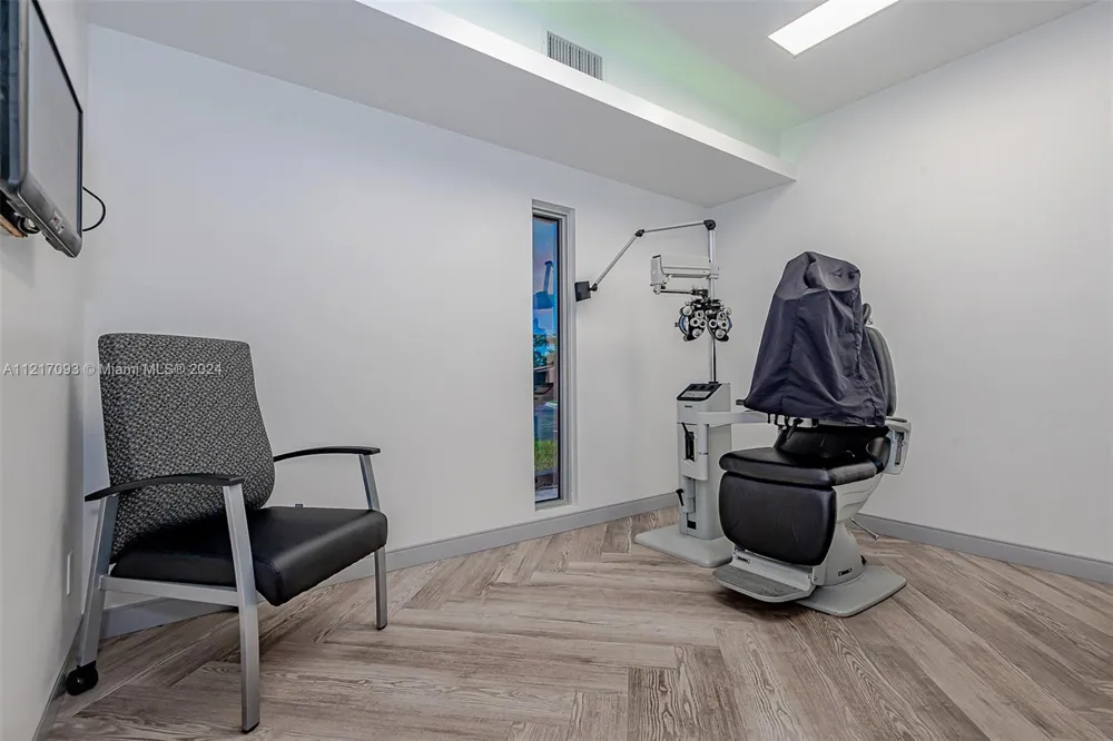 7700 Davie Road Ext Hollywood, FL 33024