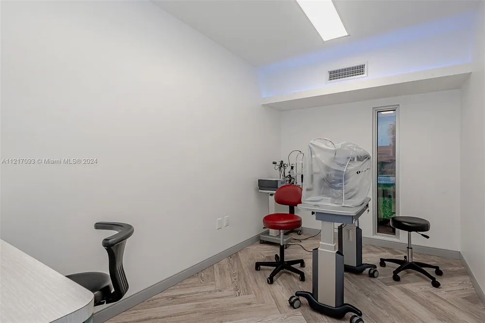 7700 Davie Road Ext Hollywood, FL 33024