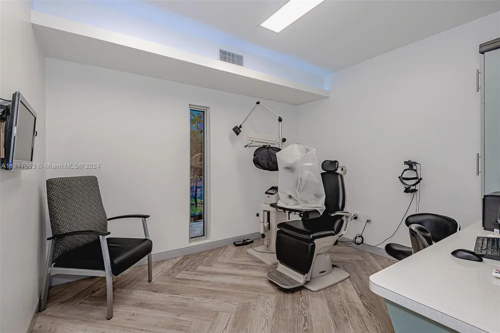 7700 Davie Road Ext Hollywood, FL 33024