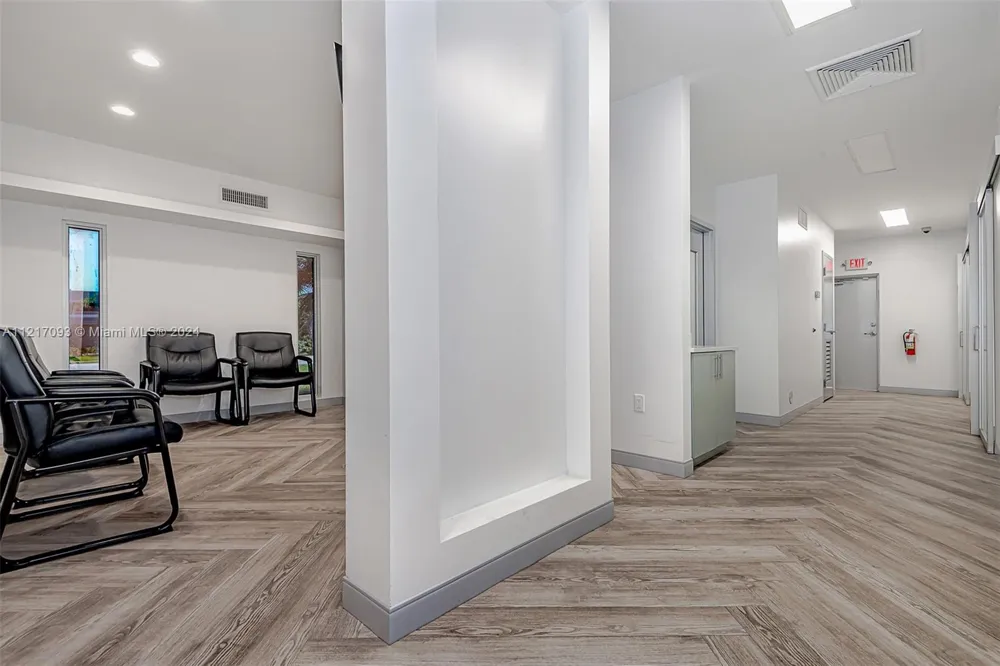7700 Davie Road Ext Hollywood, FL 33024