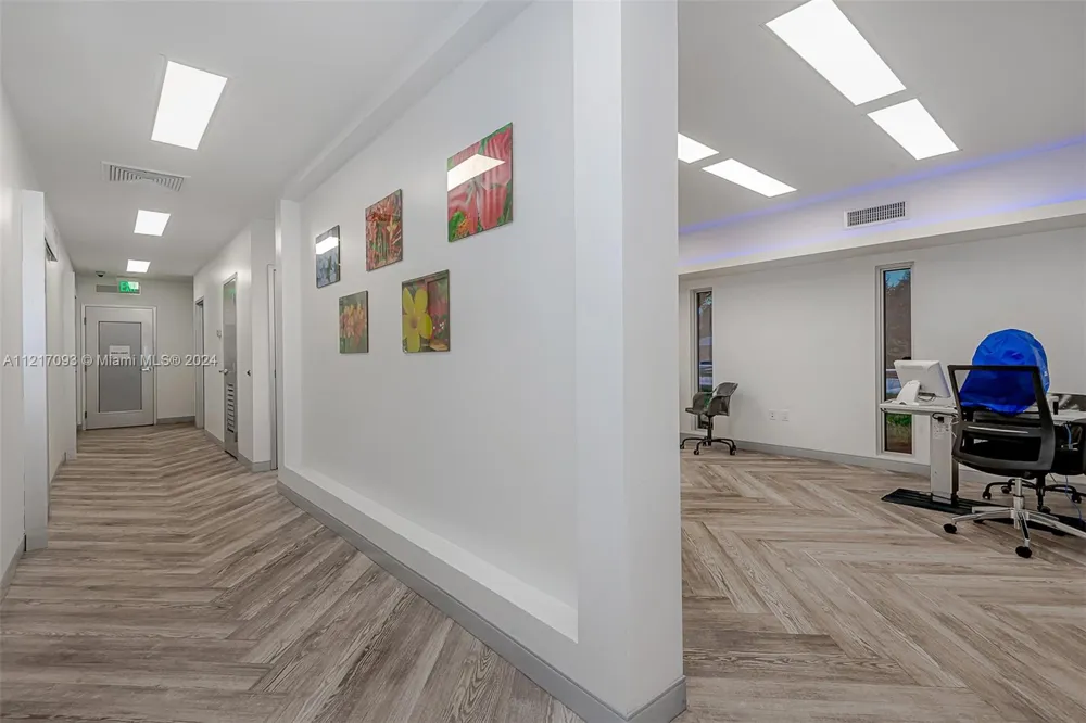 7700 Davie Road Ext Hollywood, FL 33024