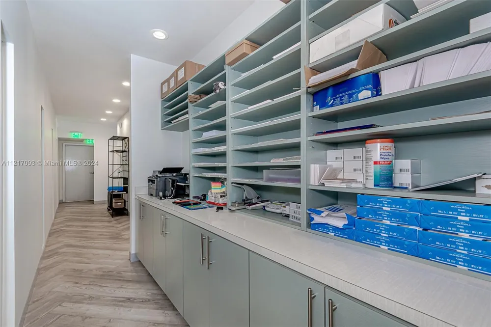 7700 Davie Road Ext Hollywood, FL 33024