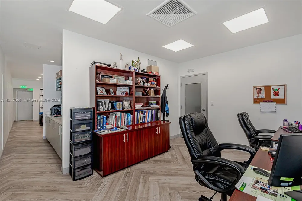 7700 Davie Road Ext Hollywood, FL 33024