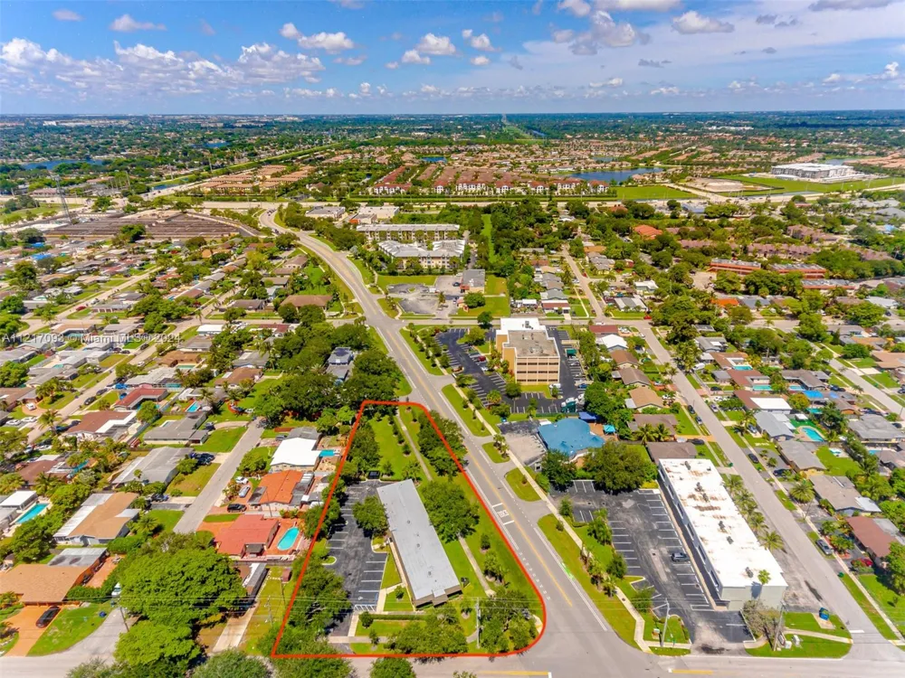 7700 Davie Road Ext Hollywood, FL 33024