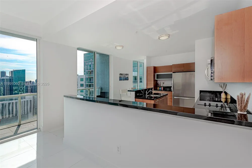 244 Biscayne Blvd #UPH-4907 Miami, FL 33132