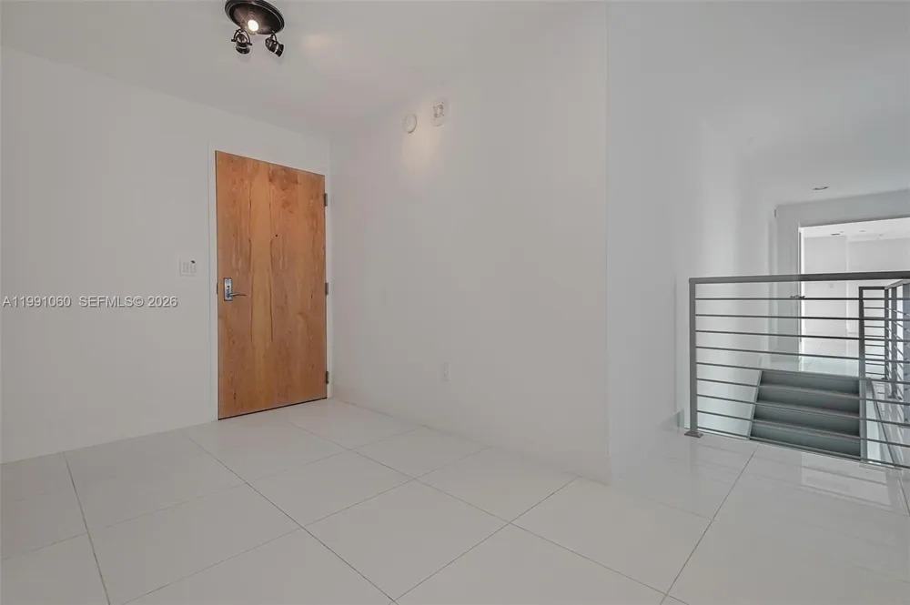 244 Biscayne Blvd #UPH-4907 Miami, FL 33132