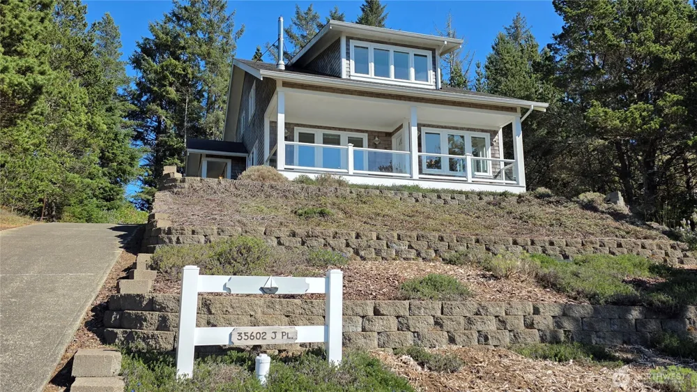 35602 J PLACE Ocean Park, WA 98640