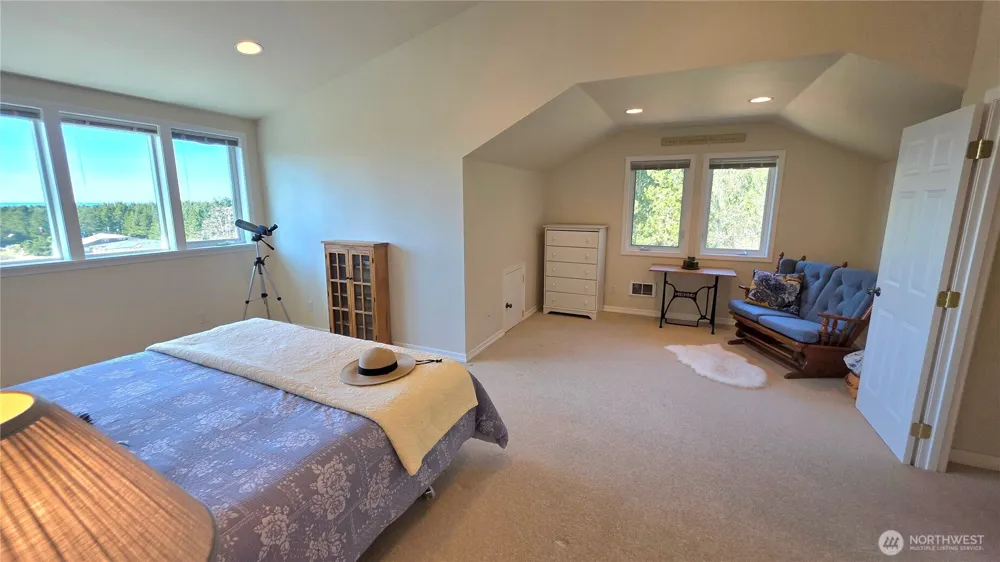 35602 J PLACE Ocean Park, WA 98640