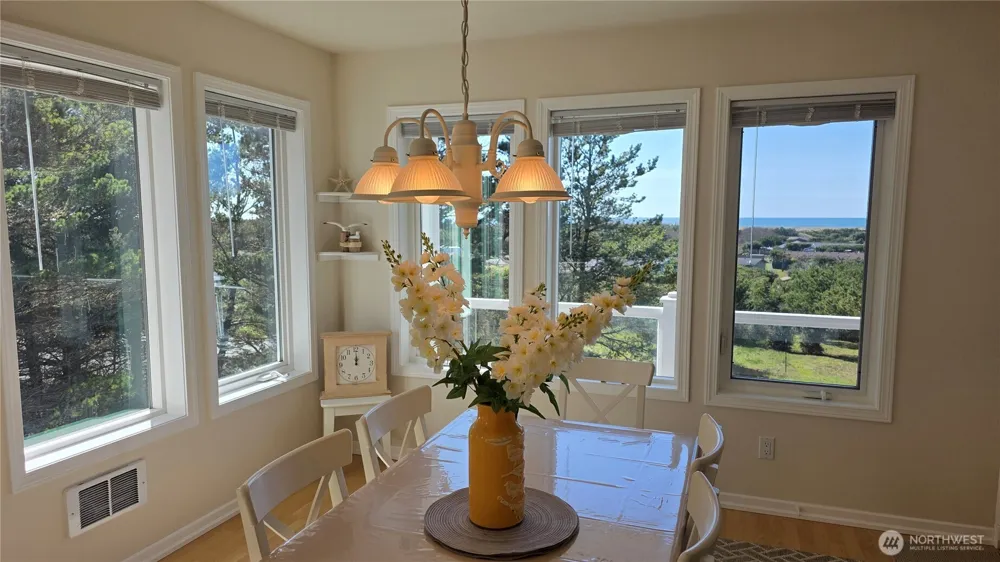 35602 J PLACE Ocean Park, WA 98640