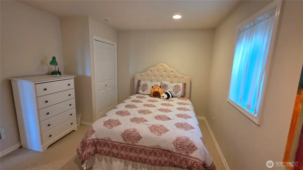 35602 J PLACE Ocean Park, WA 98640
