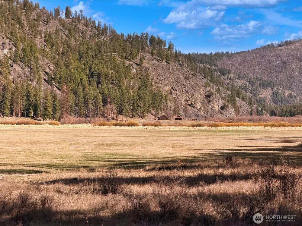 1721 Aeneas Valley Road Tonasket, WA 98855