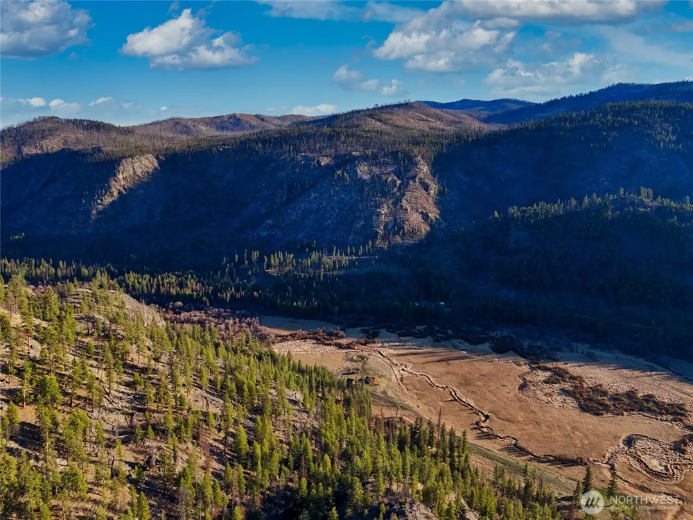 1721 Aeneas Valley Road Tonasket, WA 98855