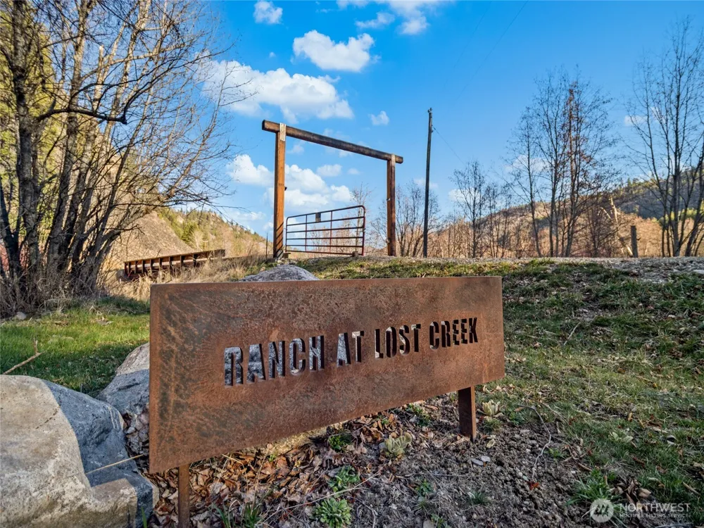 1721 Aeneas Valley Road Tonasket, WA 98855