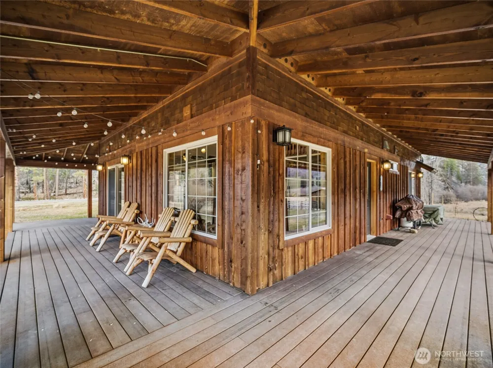 1721 Aeneas Valley Road Tonasket, WA 98855