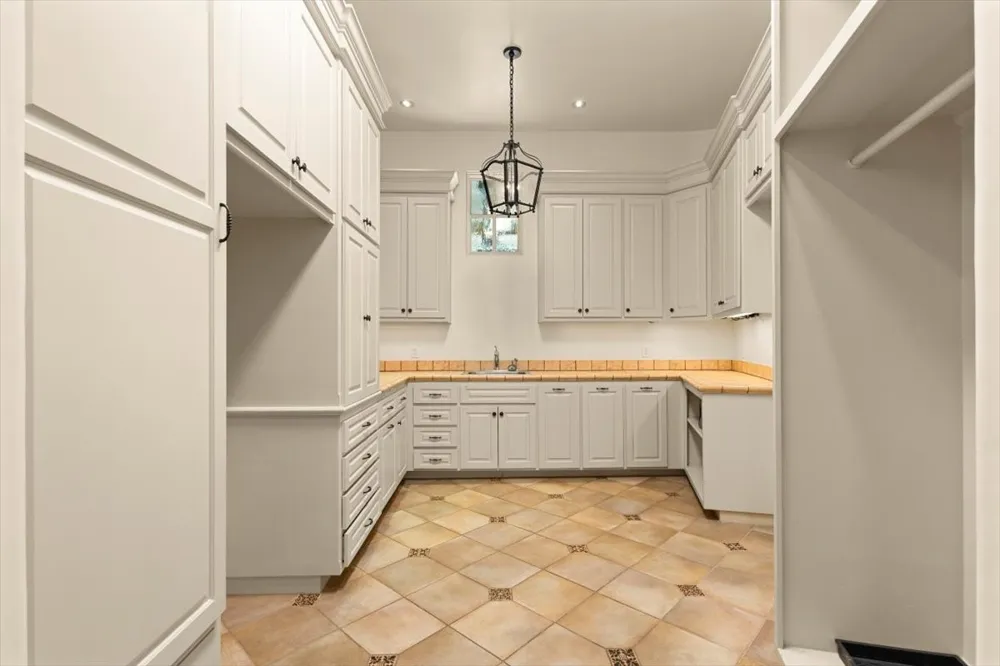 4573 Cascades Shoreline Drive Tyler, TX 75709