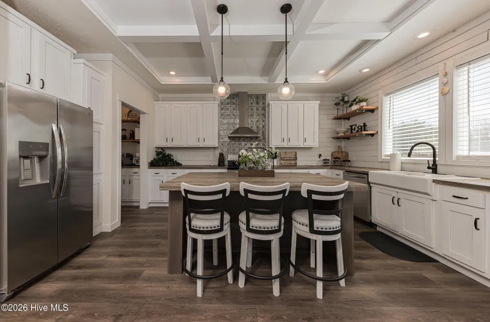 125 Lejeune Road Cape Carteret, NC 28584