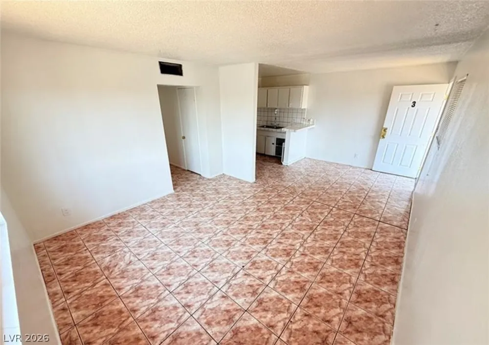 536 North Circle Las Vegas, NV 89119