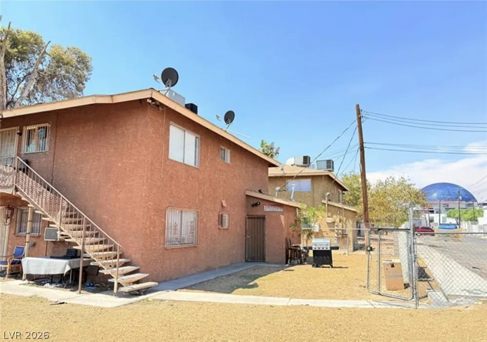 536 North Circle Las Vegas, NV 89119