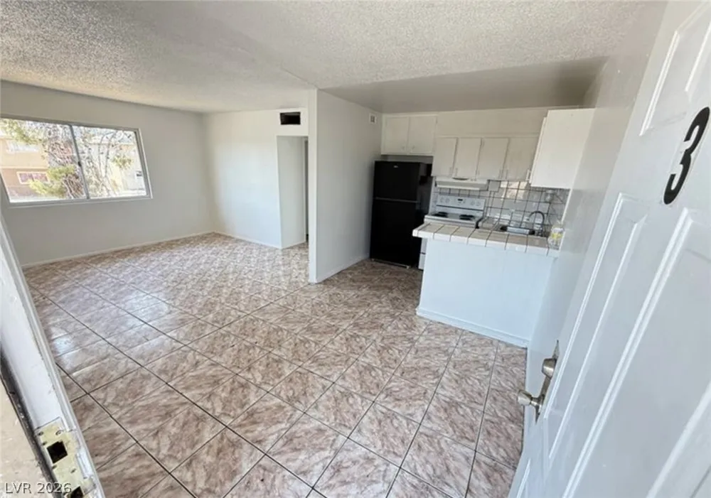 536 North Circle Las Vegas, NV 89119