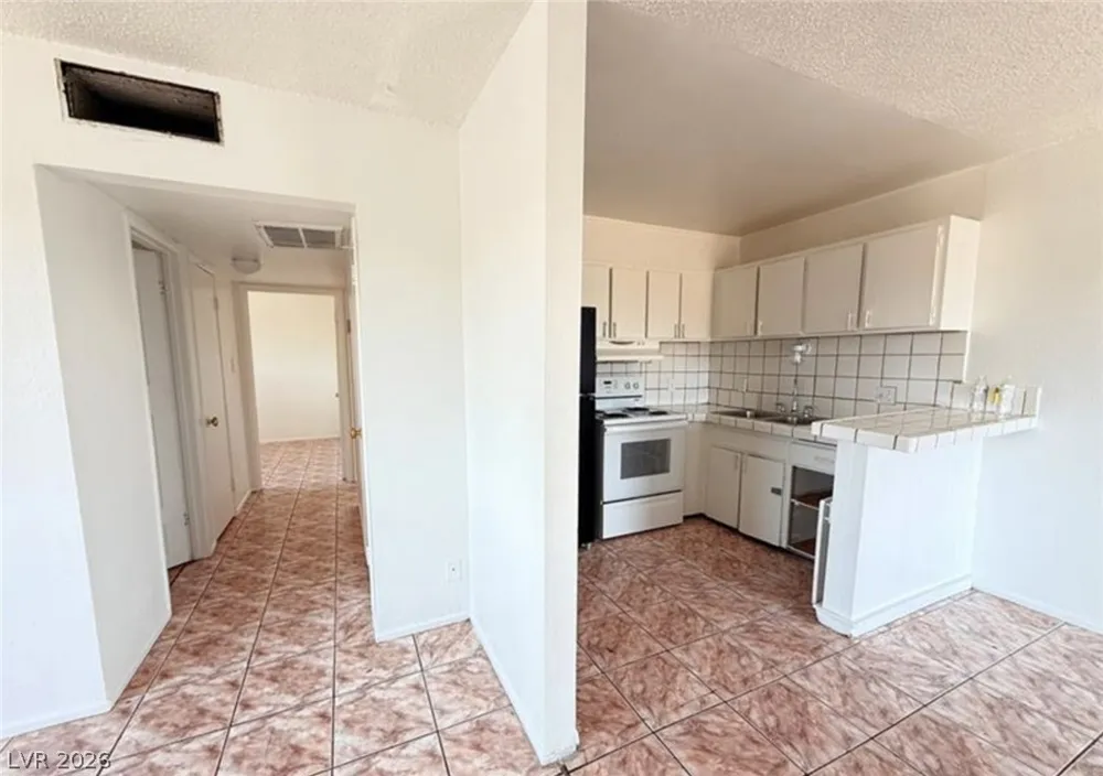 536 North Circle Las Vegas, NV 89119