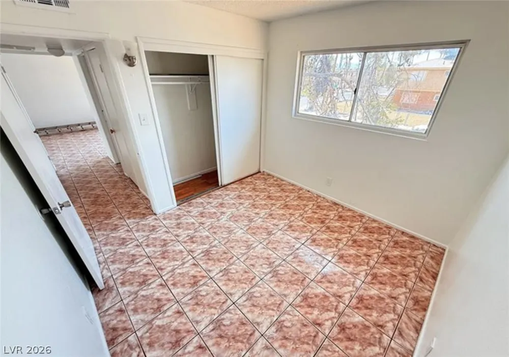 536 North Circle Las Vegas, NV 89119