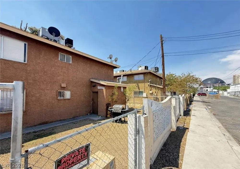 536 North Circle Las Vegas, NV 89119