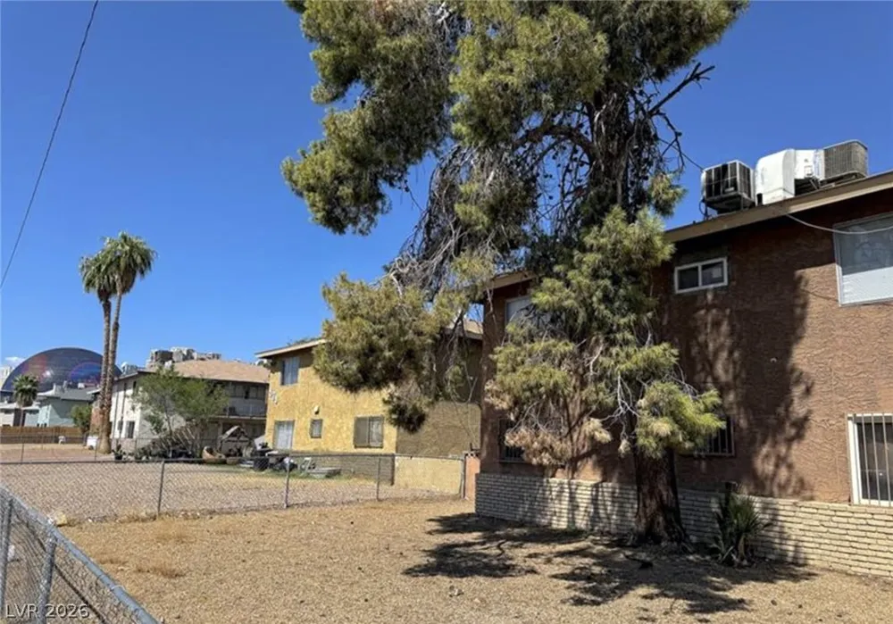 536 North Circle Las Vegas, NV 89119