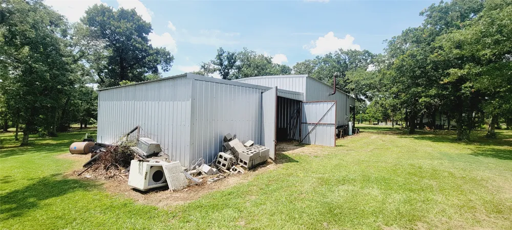 3321 County Road 457 Thorndale, TX 76577