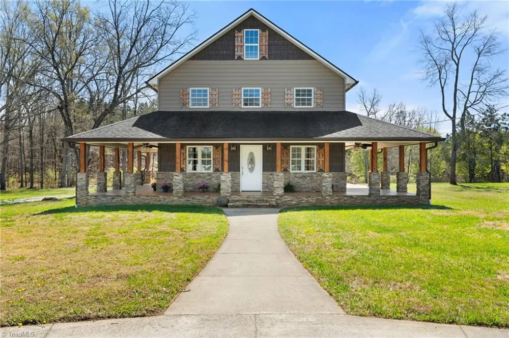 3627 Nc Highway 801 Mocksville, NC 27028