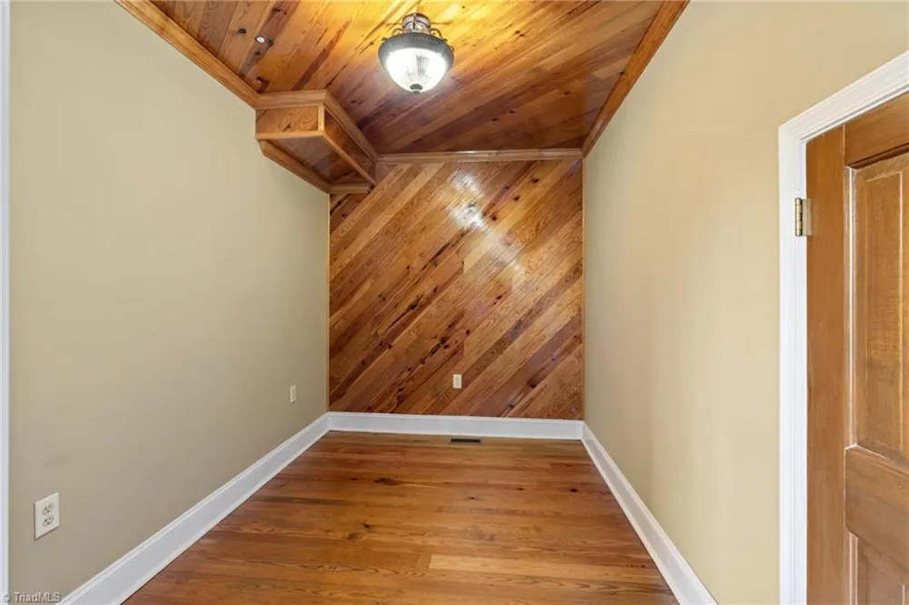 3627 Nc Highway 801 Mocksville, NC 27028