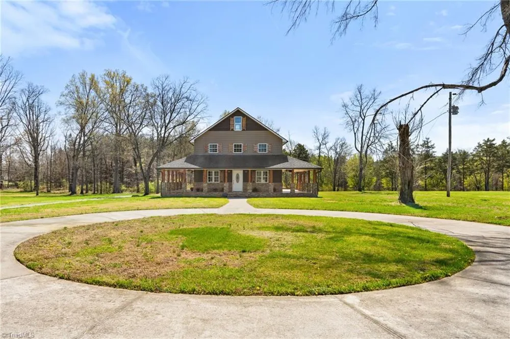3627 Nc Highway 801 Mocksville, NC 27028