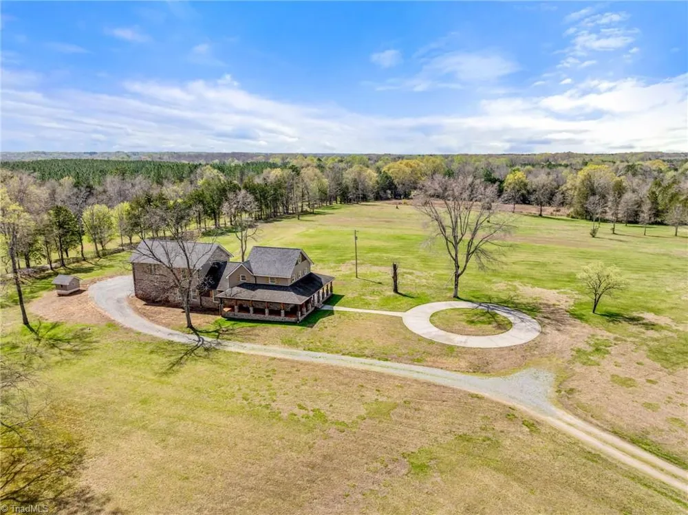 3627 Nc Highway 801 Mocksville, NC 27028