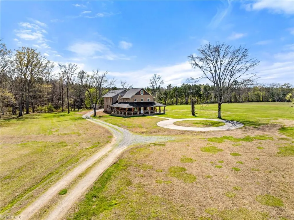 3627 Nc Highway 801 Mocksville, NC 27028