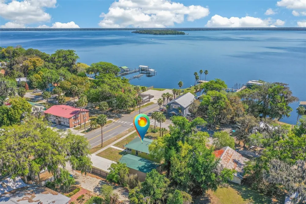 105 CENTRAL AVENUE Crescent City, FL 32112