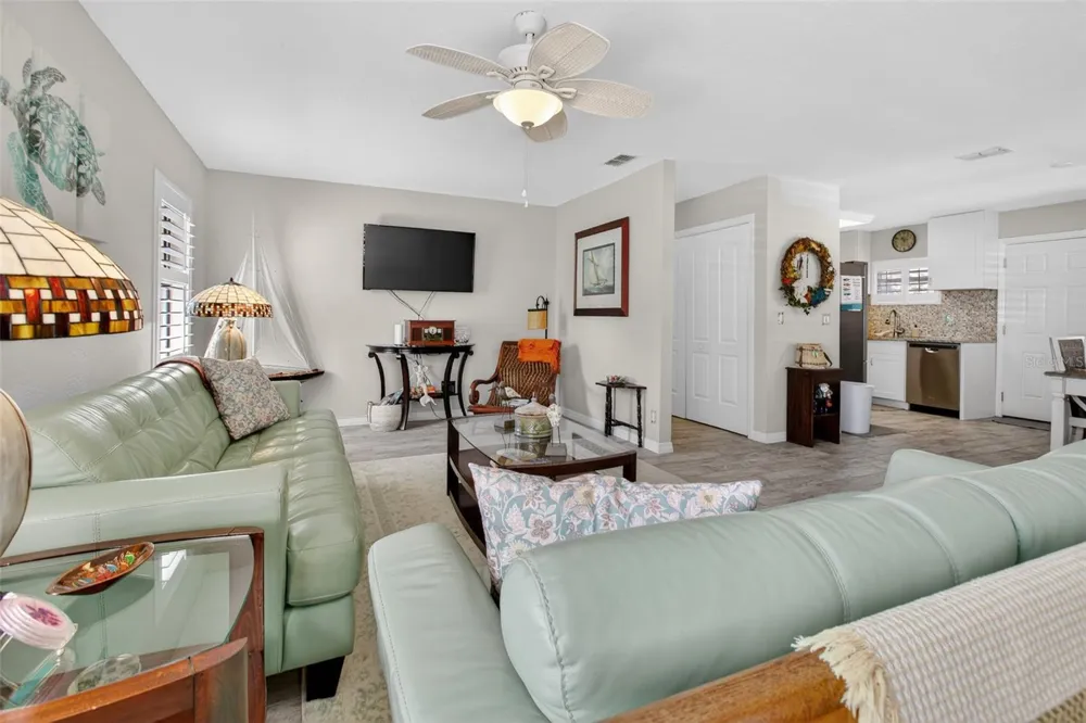 105 CENTRAL AVENUE Crescent City, FL 32112