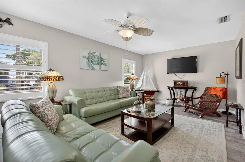105 CENTRAL AVENUE Crescent City, FL 32112