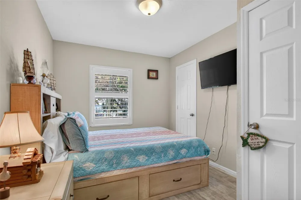 105 CENTRAL AVENUE Crescent City, FL 32112