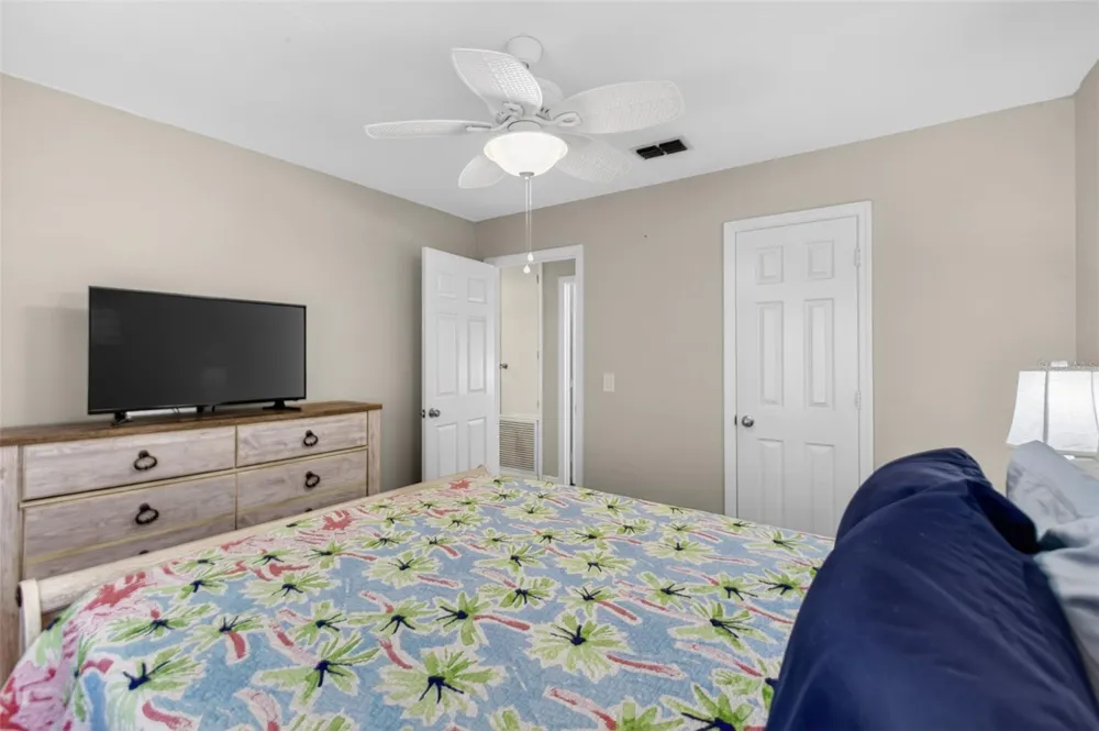 105 CENTRAL AVENUE Crescent City, FL 32112