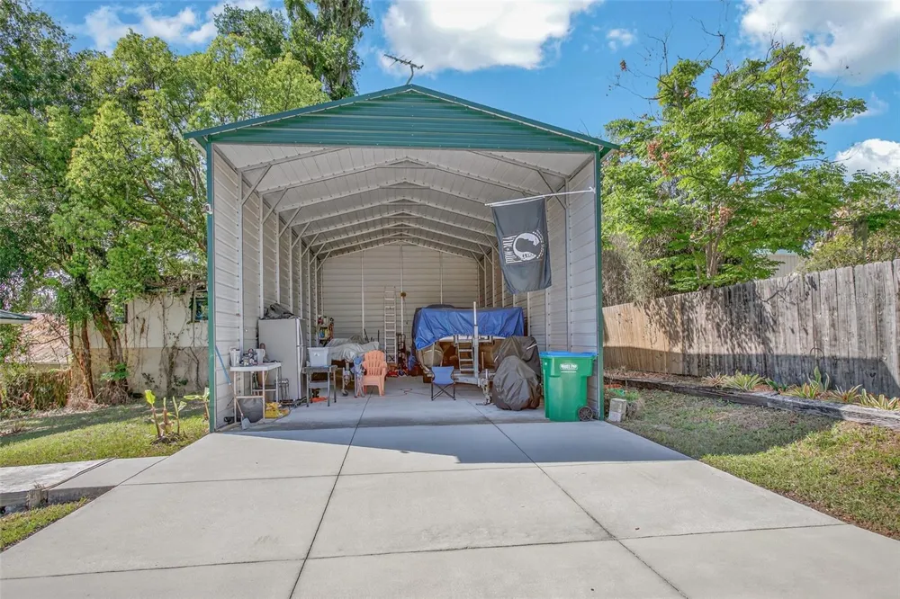 105 CENTRAL AVENUE Crescent City, FL 32112