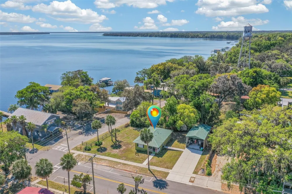 105 CENTRAL AVENUE Crescent City, FL 32112