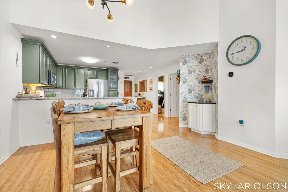 2964 Lakeshore Drive #E701 Muskegon City, MI 49441