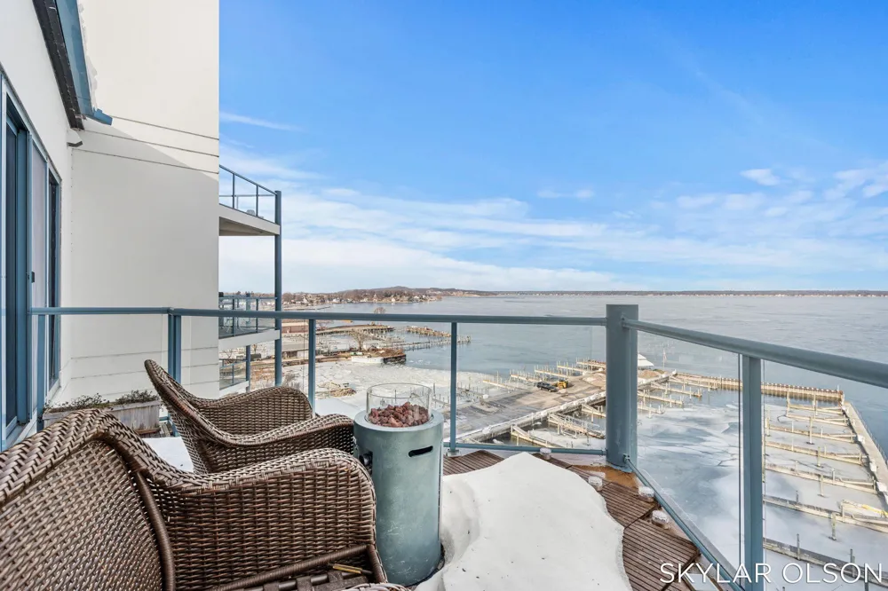 2964 Lakeshore Drive #E701 Muskegon City, MI 49441