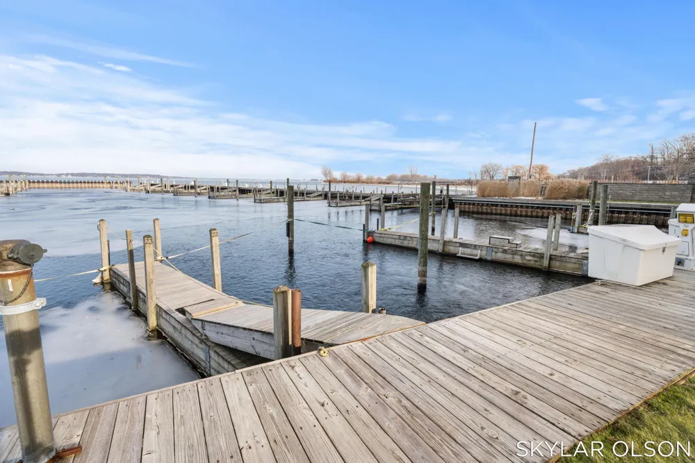 2964 Lakeshore Drive #E701 Muskegon City, MI 49441