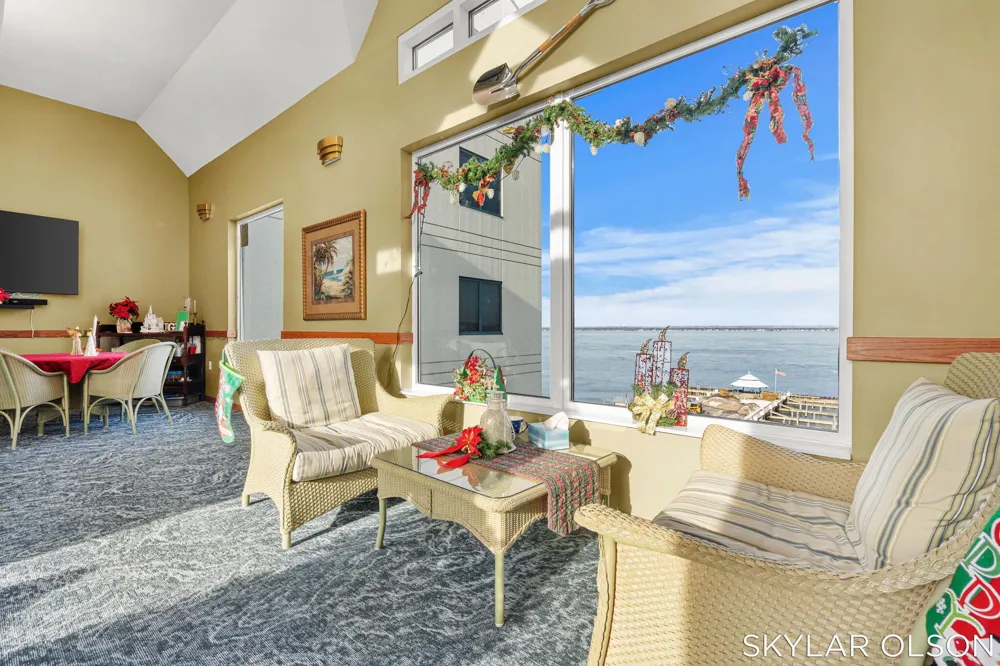 2964 Lakeshore Drive #E701 Muskegon City, MI 49441