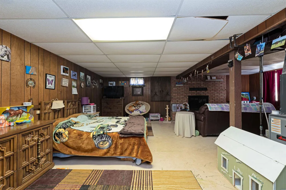 6740 S Eberhart Avenue Grant Township, MI 48617