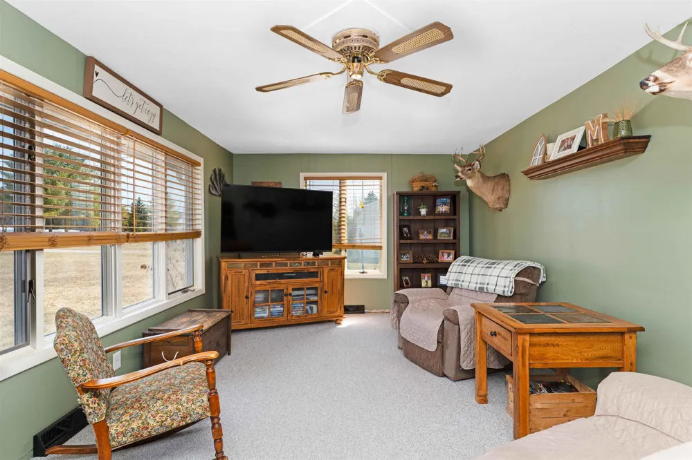6740 S Eberhart Avenue Grant Township, MI 48617