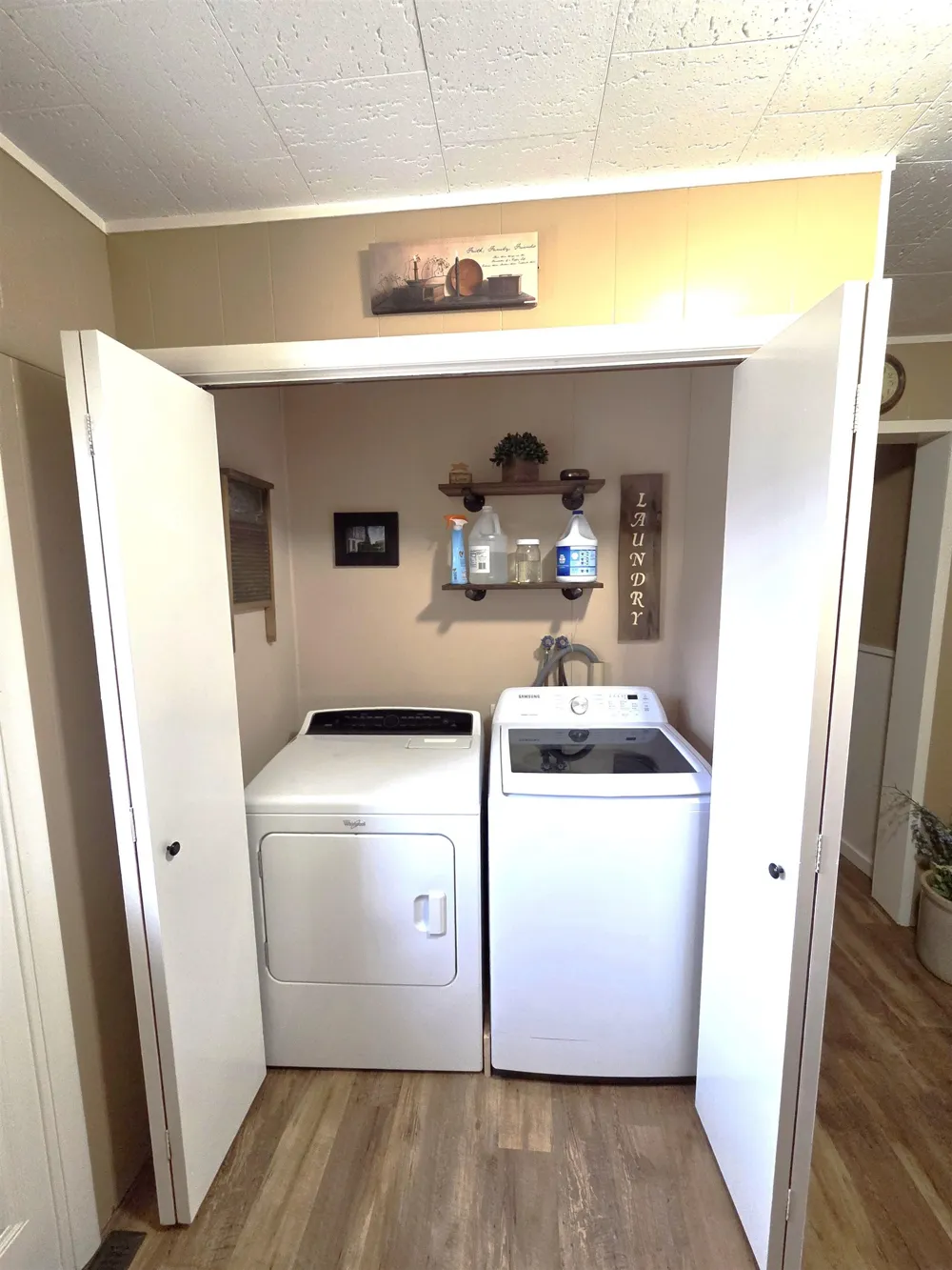 6740 S Eberhart Avenue Grant Township, MI 48617