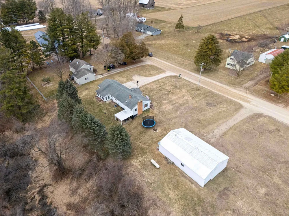 6740 S Eberhart Avenue Grant Township, MI 48617