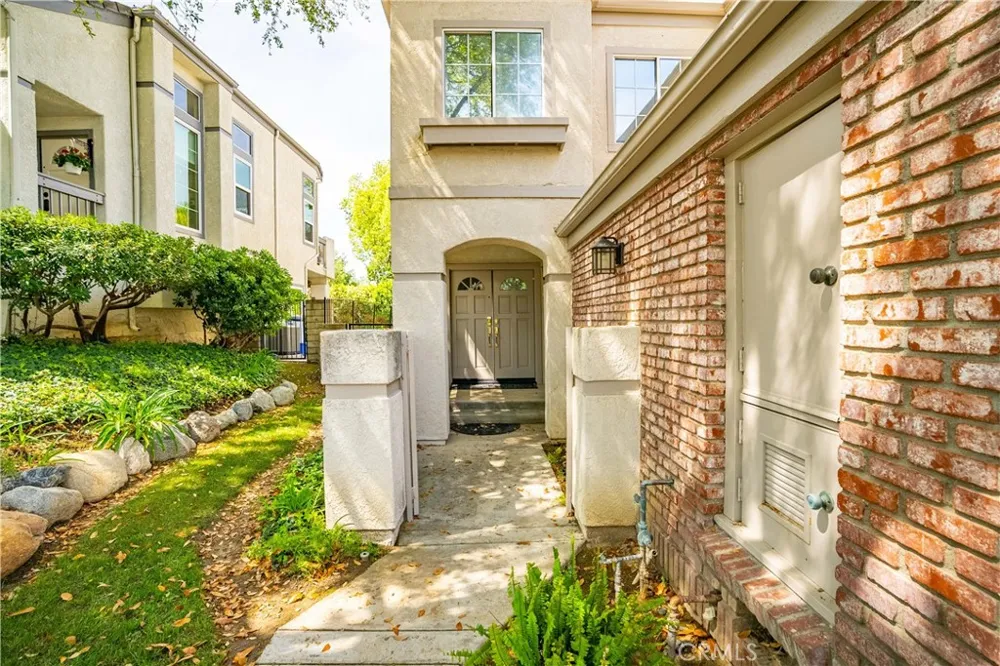 24526 Windsor Drive #A Valencia, CA 91355