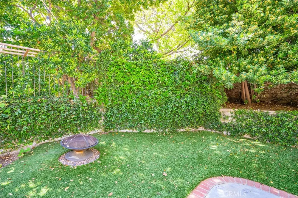 24526 Windsor Drive #A Valencia, CA 91355